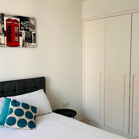 Lush Living - Double Room With Private Bathroom Londres Exterior foto